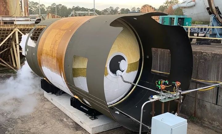 液体储罐低温多少度_液体储罐低温保护原理_低温液体储罐