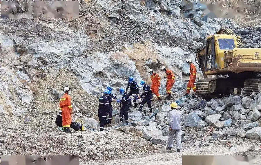 液氮运输车罐装视频_液氮储罐运输车_储罐运输车液氮压力多少