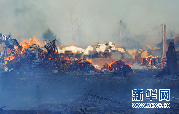 储罐运输车液氮压力多少_液氮储罐运输车_液氮运输车罐装视频